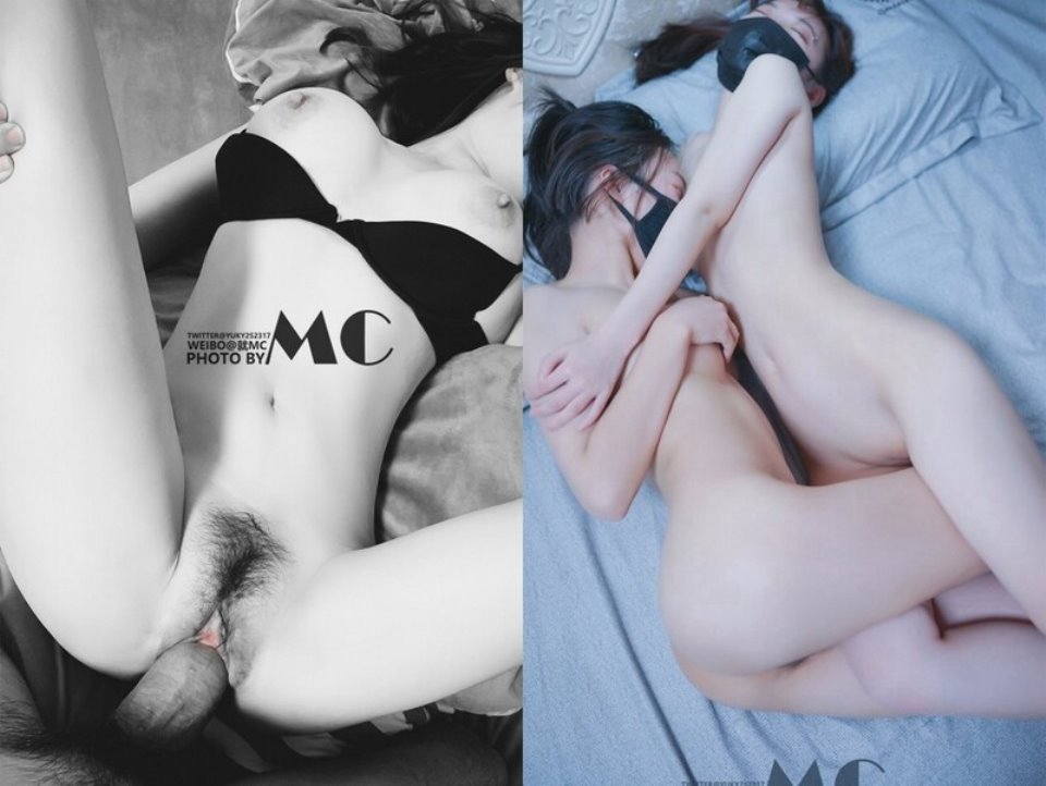 微博推特纯黄色影大师MC超大尺度作品极品美模拍完还得搞她一炮该说不说屌是真大